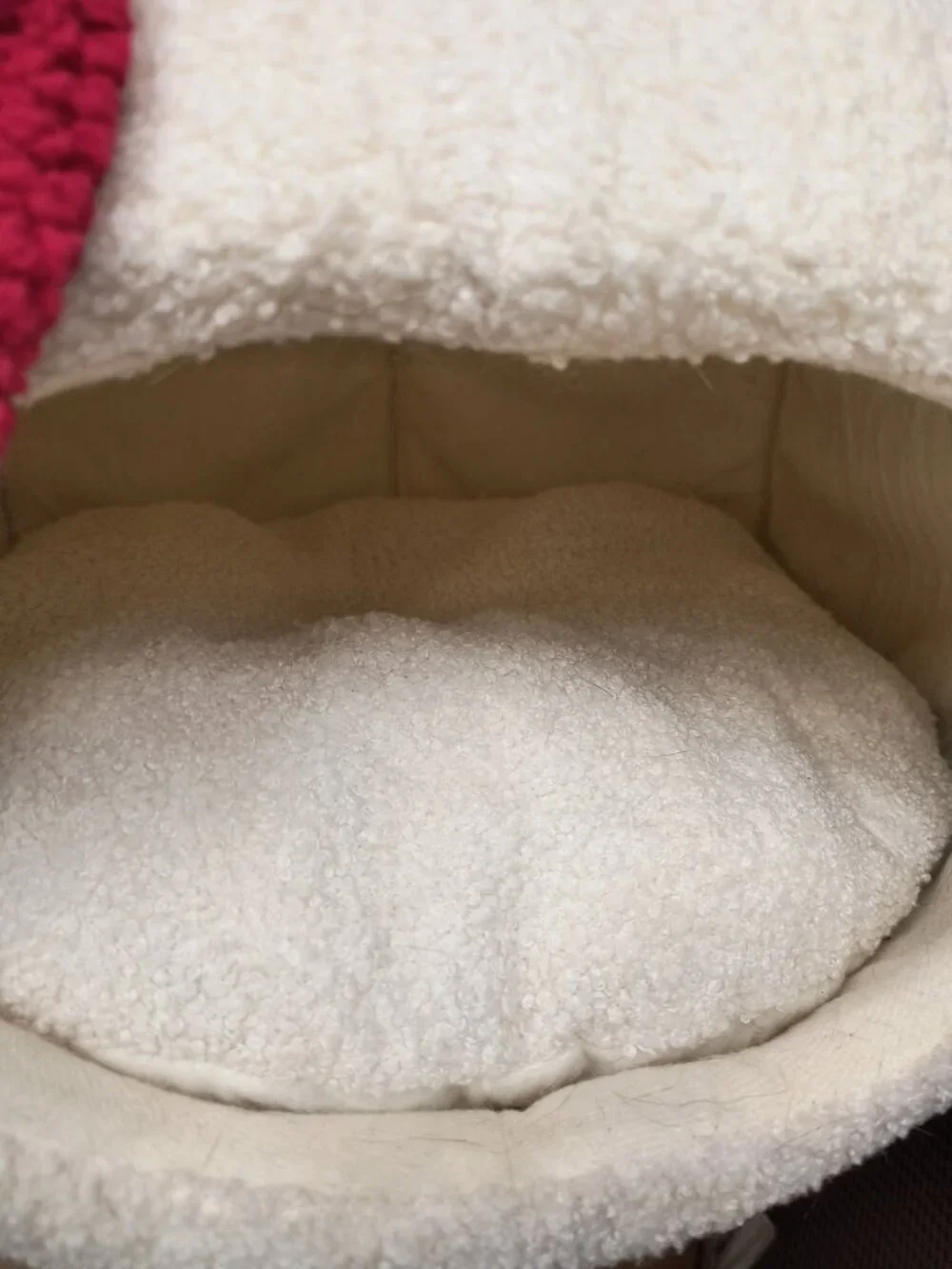 Snowman Cat Bed  Holiday Fun For Cats by CATISM - Like New!
